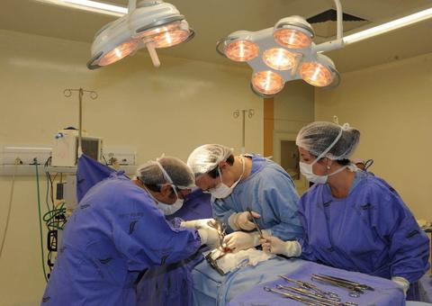 Cirurgiões anunciam que vão manter paralisação de serviços em hospitais públicos de Manaus