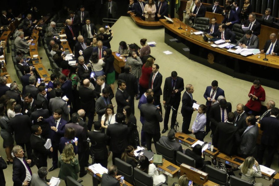 Votação da reforma da Previdência em segundo turno deve começar hoje