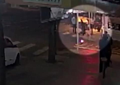 Jovem morre ao ter 27% do rosto queimado em explosão causada por cigarro e desodorante aerossol