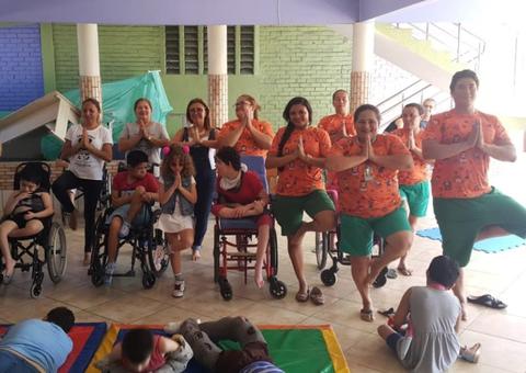 Abrigo Moacyr Alves oferece terapias alternativas para a comunidade