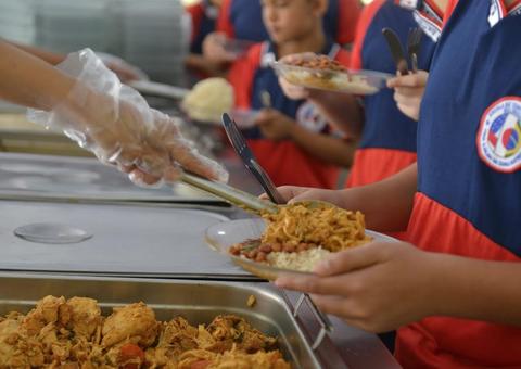 Seduc lança edital de licitação para substituir contratos da merenda escolar no Amazonas