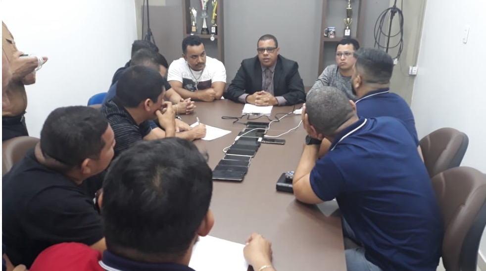 Sem apoio do governo, mais de 400 policiais deixam de trabalhar no Amazonas