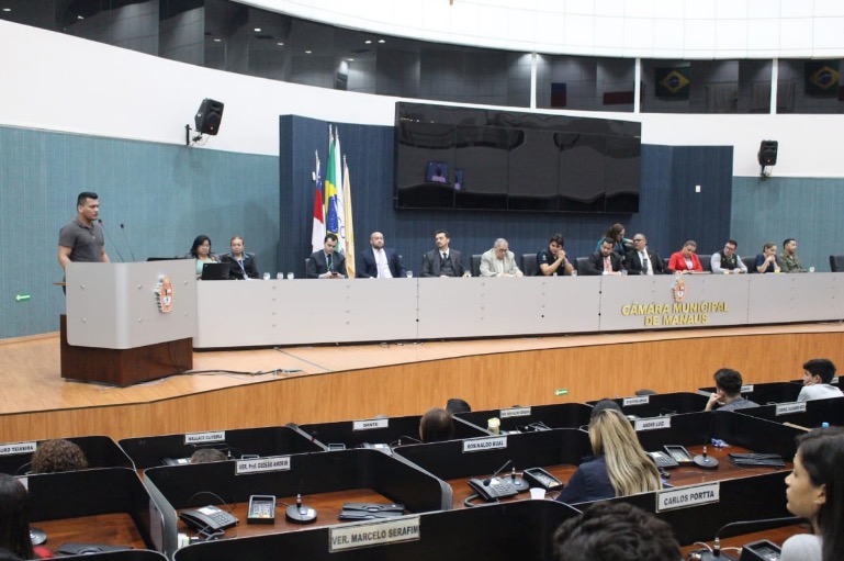 Desrespeito à Lei das filas é discutido em audiência pública na CMM