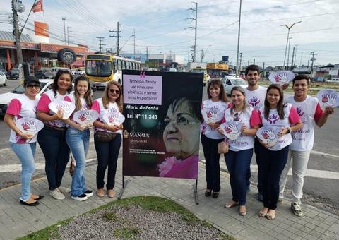 Ação em prol dos 13 anos da Lei Maria da Penha é realizada em Manaus