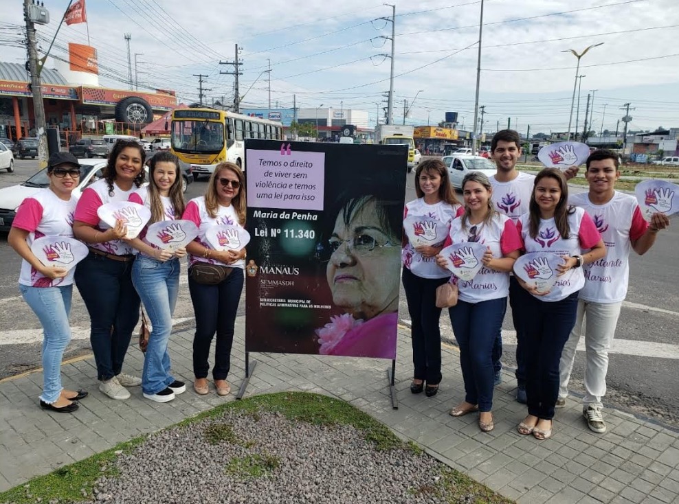 Ação em prol dos 13 anos da Lei Maria da Penha é realizada em Manaus