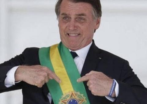 Bolsonaro enfrenta metamorfose e adota medidas que antes condenava