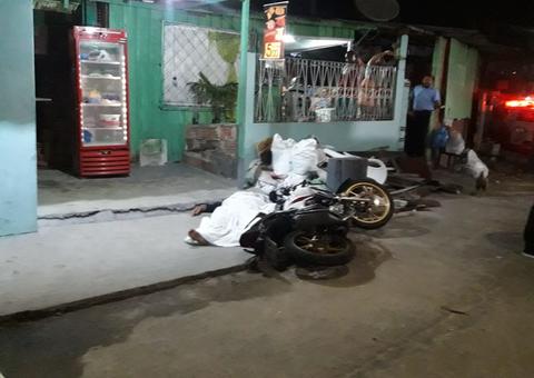 Homem é morto com 14 tiros após parar para comprar lanche em Manaus