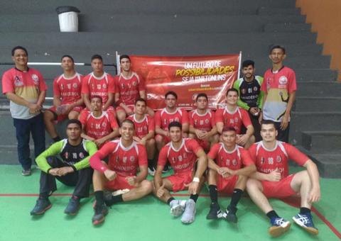 Universidade Nilton Lins comemora vitória em primeiro dia no JUBs