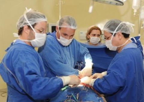 Médicos têm que voltar ao trabalho ou serão presos, decide TJAM