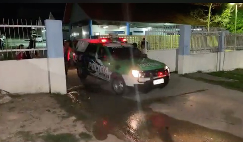 Em Manaus, assaltantes invadem escola em moto e se dão mal