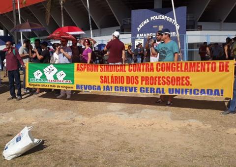 AO VIVO: Servidores mantém greve e fazem carreata até a sede do governo
