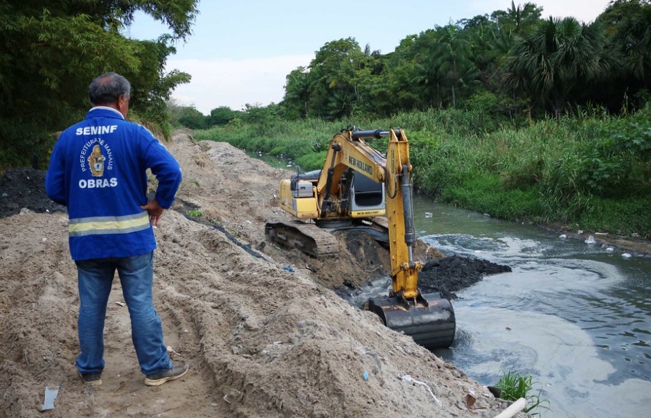 8,5 quilômetros de igarapés são dragados em Manaus 