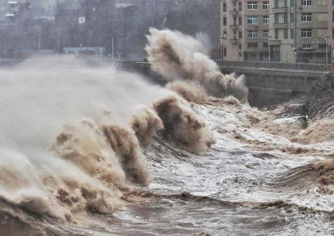 Tufão deixa 18 mortos e vários desaparecidos na China 