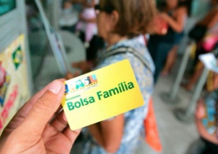 Bolsa Família reduziu 25% da taxa de extrema pobreza, aponta Ipea