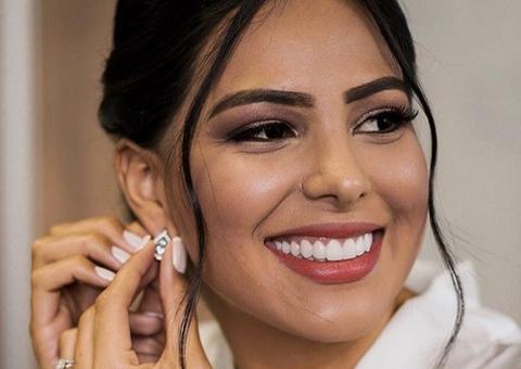 Ex-Miss Brasil Mayra Dias curte lua de mel na Grécia com prefeito de Parintins