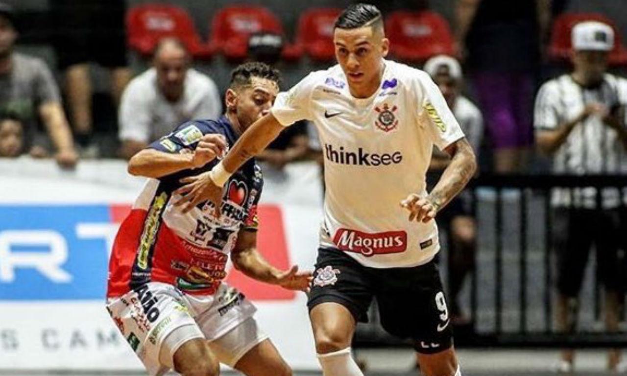 Suspeito de matar jogador do Corinthians estava em prisão domiciliar