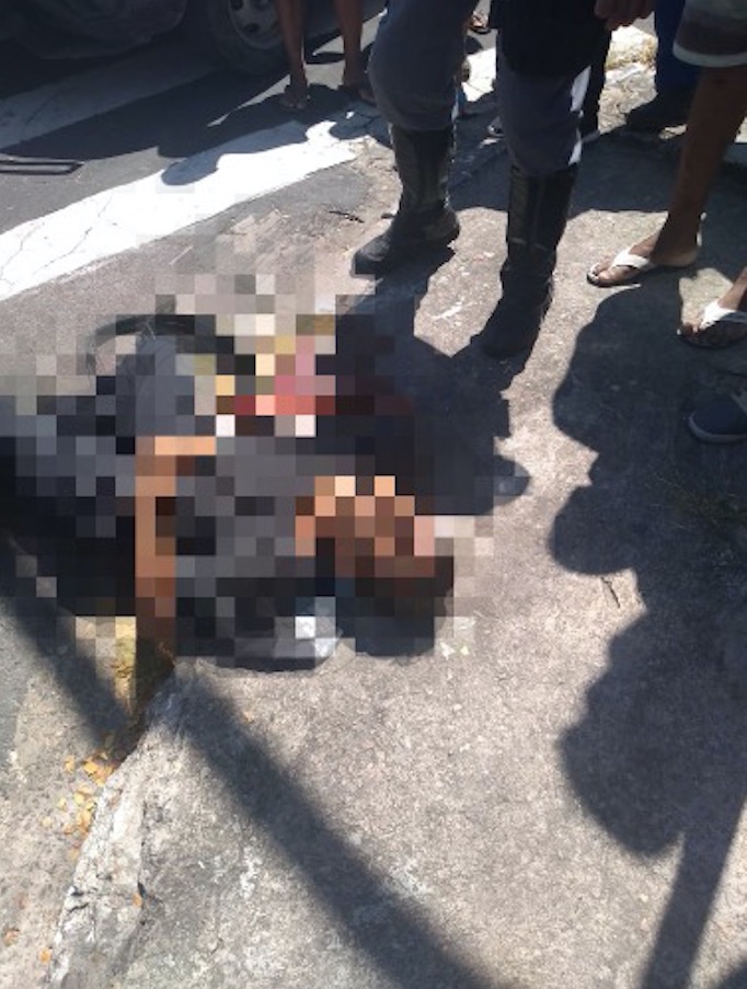 Homem suspeito de assaltar mercadinho é morto a tiros por 'justiceiro' em Manaus