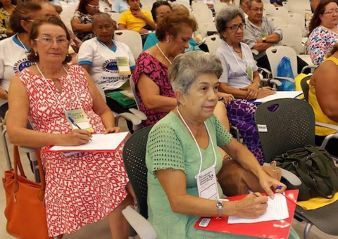 Desafios de envelhecer é tema de conferência da terceira idade em Manaus