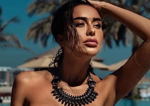 Ex-coelhinha da Playboy, modelo morre engasgada durante detox 