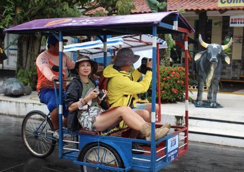 Profissionais do turismo no Amazonas recebem curso gratuito de inglês