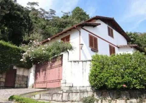 Tribunal põe sargento ‘camarão’ réu por sequestro e estupro na Casa da Morte