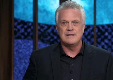 Pedro Bial polemiza ao falar sobre mulheres grávidas: 'um tesão'