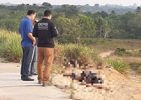 Em avançado estado de decomposição, homem é encontrado às margens de avenida em Manaus