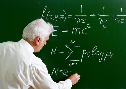 Professor garante na Justiça direito a dedicação exclusiva em instituto federal