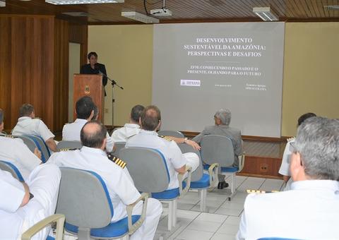 Em Manaus, desenvolvimento da Amazônia tem apresentação para oficiais da Marinha
