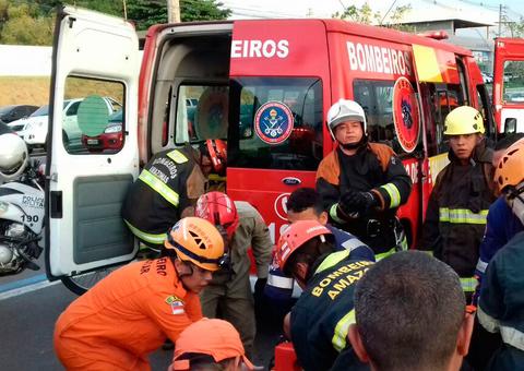Corpo de Bombeiros assina acordo com Susam para assumir hospital em Manaus