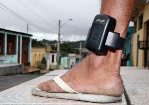 Detento do semiaberto é preso com motocicleta roubada e arma falsa em Manaus