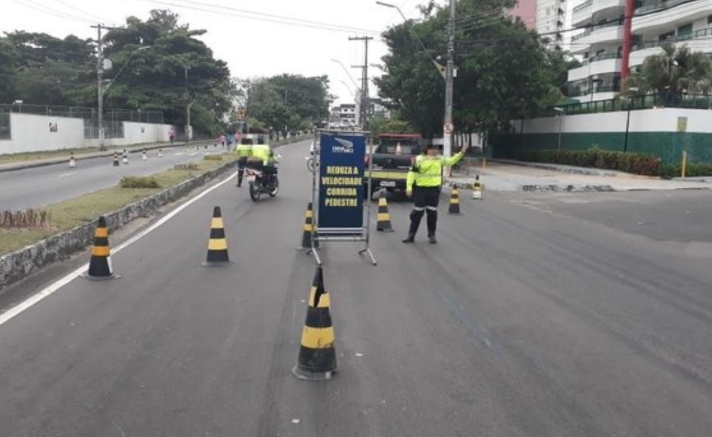 Corrida interdita parcialmente duas avenidas de Manaus