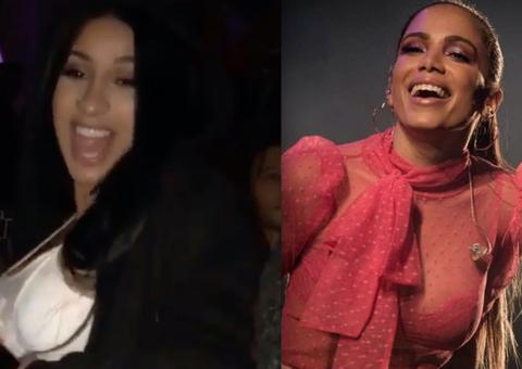 Vídeo: Música de Anitta começa a tocar em balada de Nova York e Cardi B se empolga  