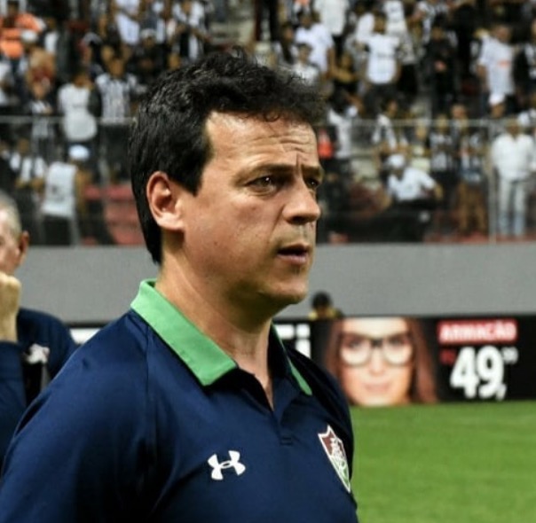 Após derrota para o CSA, Fluminense anuncia demissão de Diniz