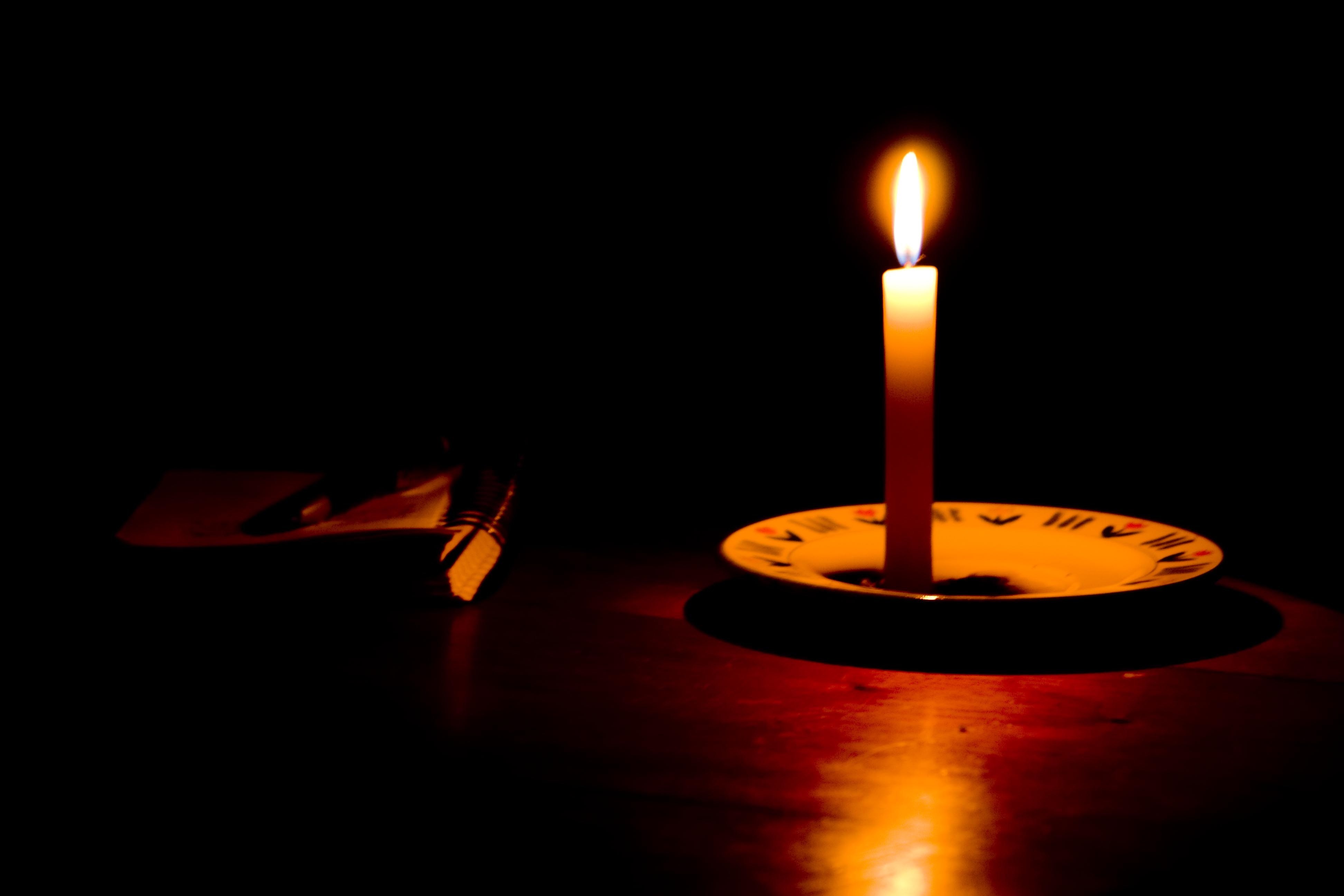 Há 6 dias sem energia, moradores se revoltam com descaso no Amazonas