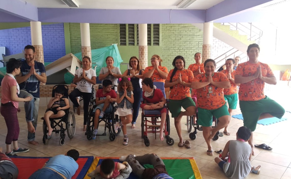 Abrigo Moacyr Alves oferece terapias alternativas para combater estresse e depressão