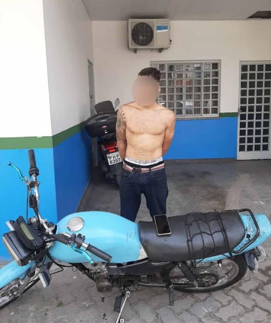 Novinho é detido suspeito de roubo em Manaus