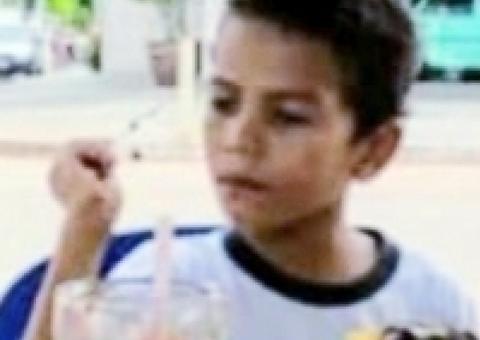 Menino desaparece em rio e bombeiros encerram buscas sem encontrar corpo