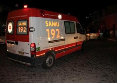 À beira da morte, homem é encontrado com vários golpes de faca pelo corpo em Manaus