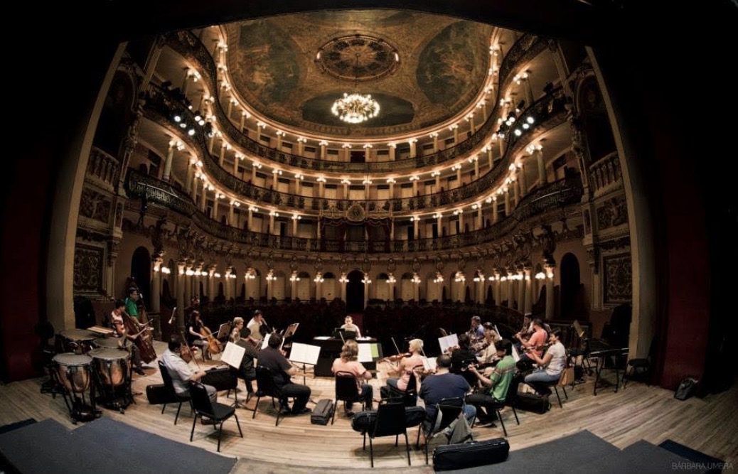 Orquestra de Câmara apresenta 'Introdução e Allegro' no Teatro Amazonas