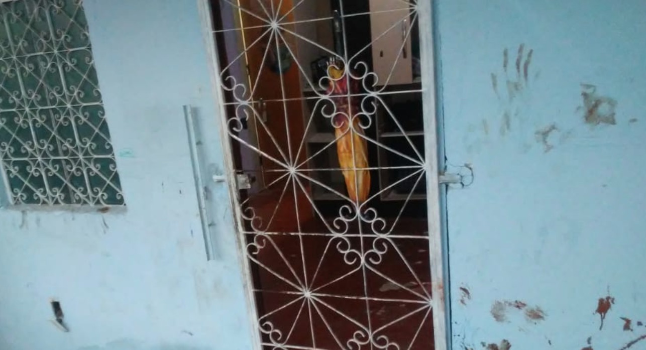 Mulher morre e mãe fica gravemente ferida ao serem atacadas a pauladas em Manaus