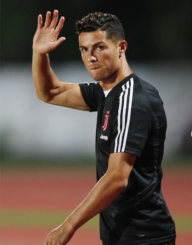 Cristiano Ronaldo admite que pagou R$ 1,5 milhão à mulher que o acusa de estupro