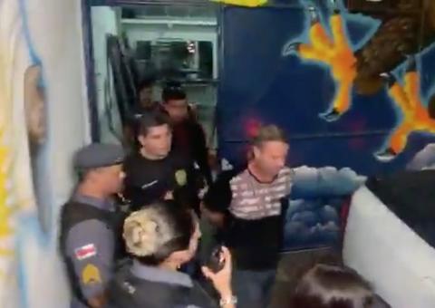 Empresário filmado espancando mulher é preso em Manaus