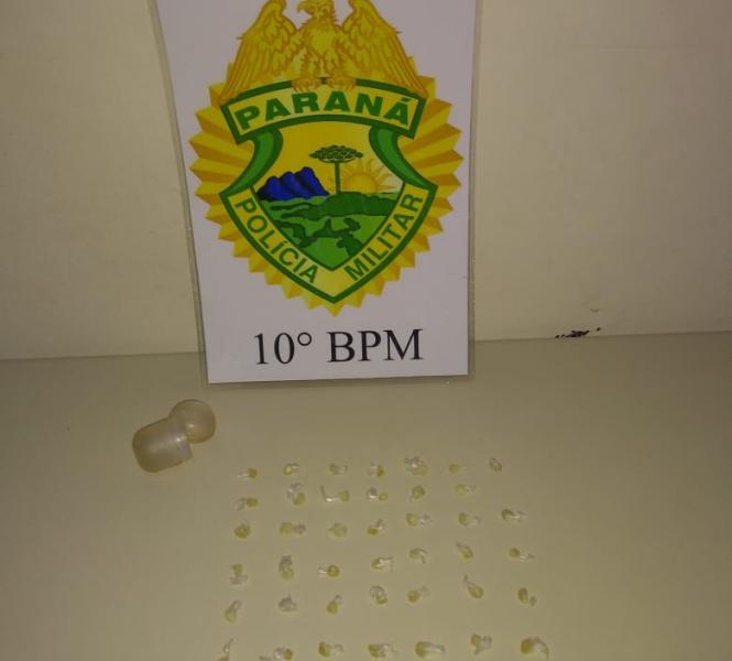 Polícia encontra pedras de crack dentro de Kinder Ovo