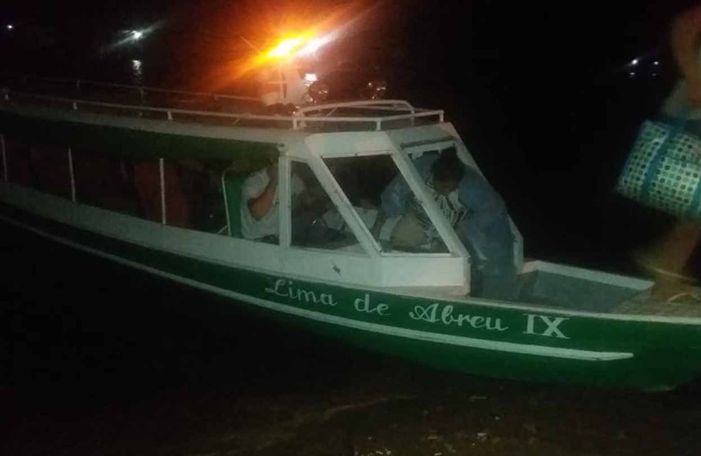 Passageiros de lancha são agredidos por 'piratas' e deixados à deriva em rio no Amazonas