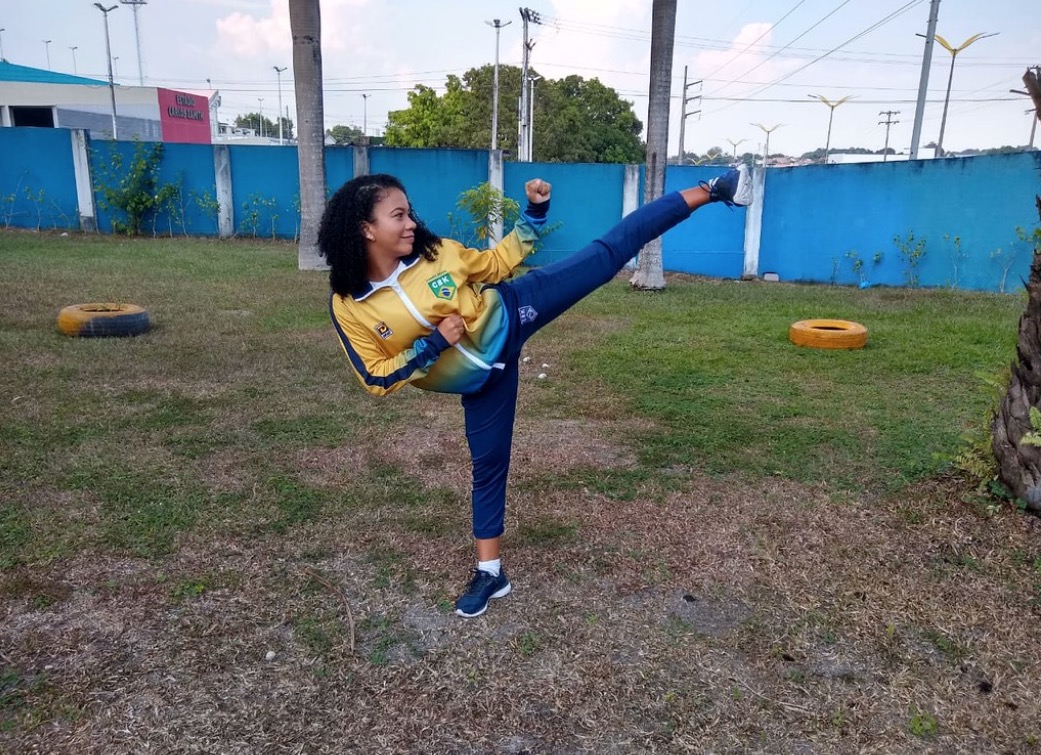 Karateca amazonense representa o Brasil em campeonato no Equador 