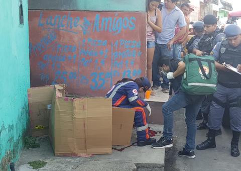 Em Manaus, homem é perseguido por pistoleiros e morto com um tiro na cabeça