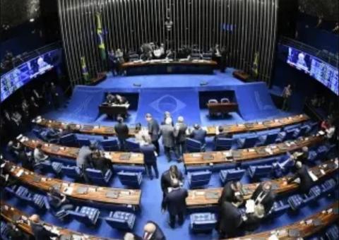 Senado aprova MP que reduz burocracia, mas tira autorização para trabalho aos domingos e feriados