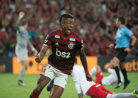 Flamengo vence o Internacional e tem vantagem na Libertadores 