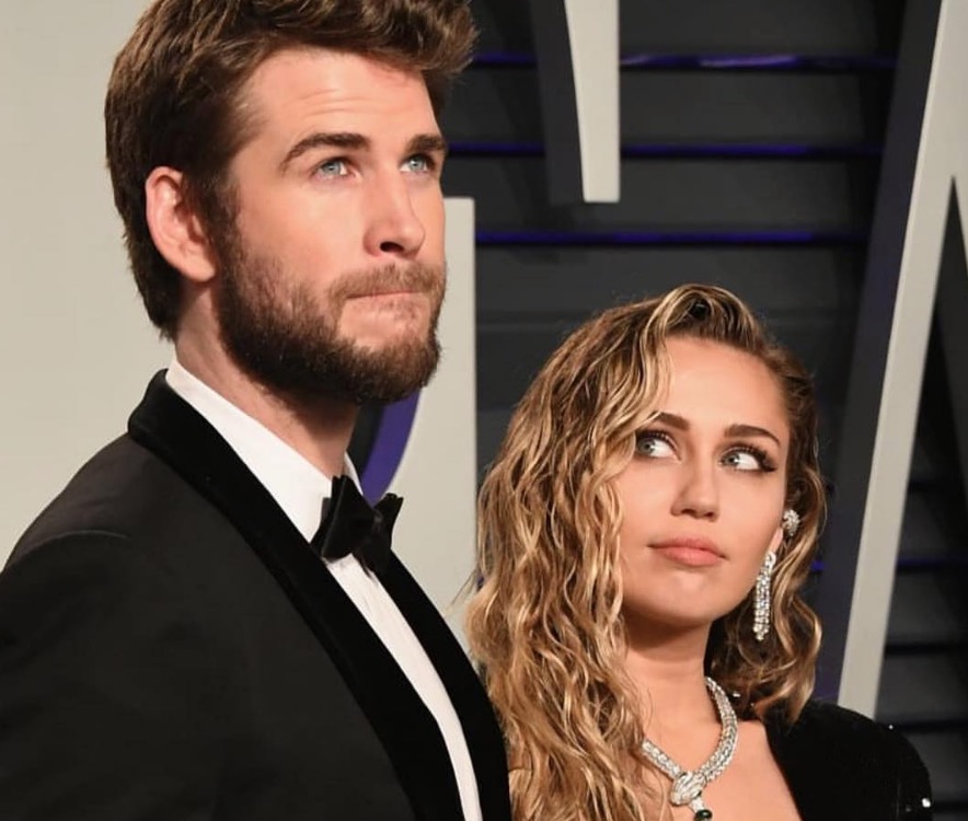 Miley Cyrus faz carta aberta após rumores de traição a Liam Hemsworth